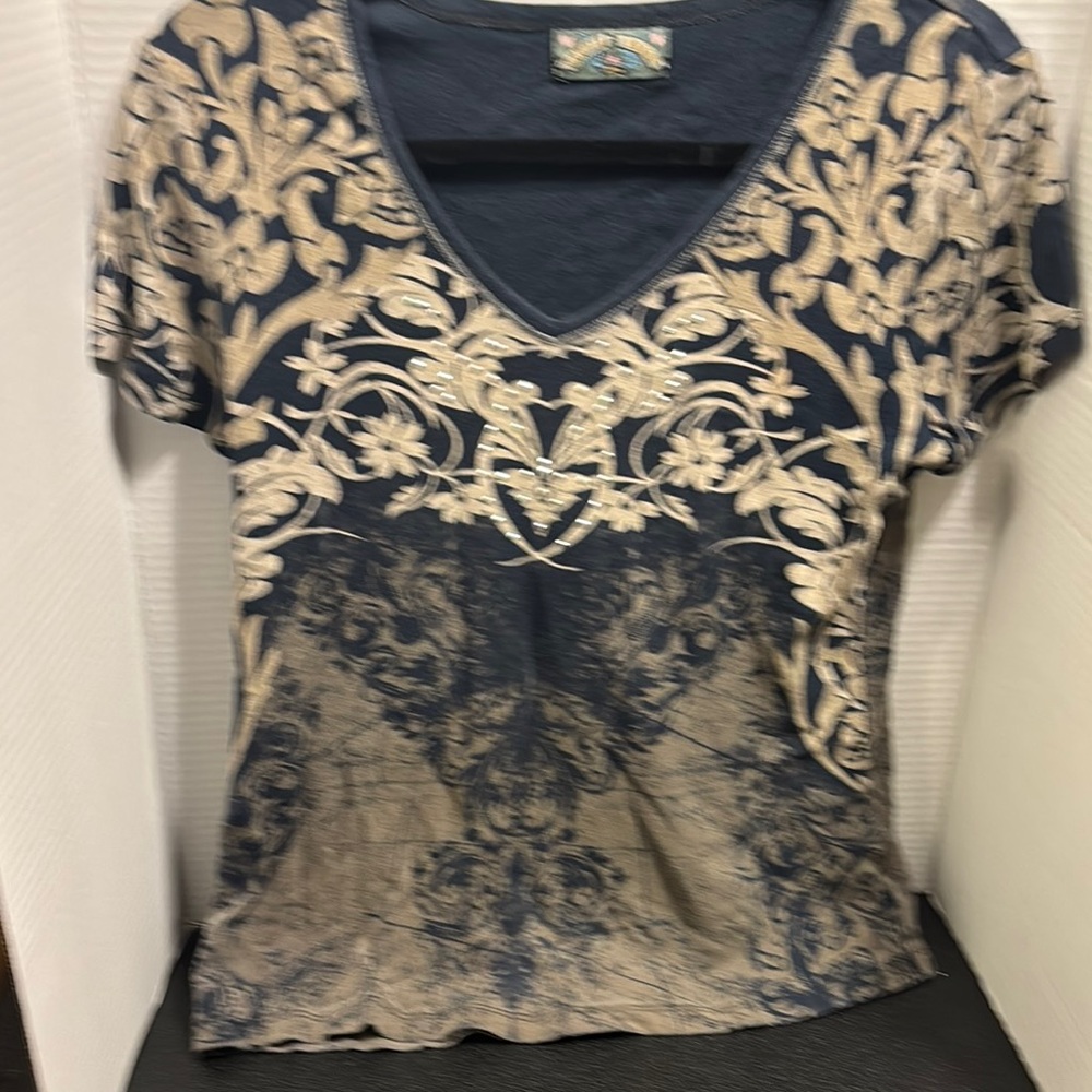 Vanilla Sugar Women's Blue and Cream V-Neck Top size medium